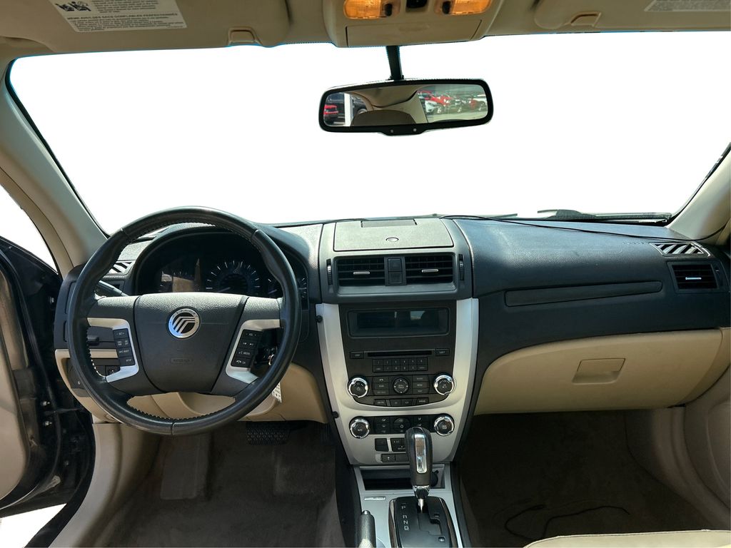 2010 Mercury Milan Premier photo 21