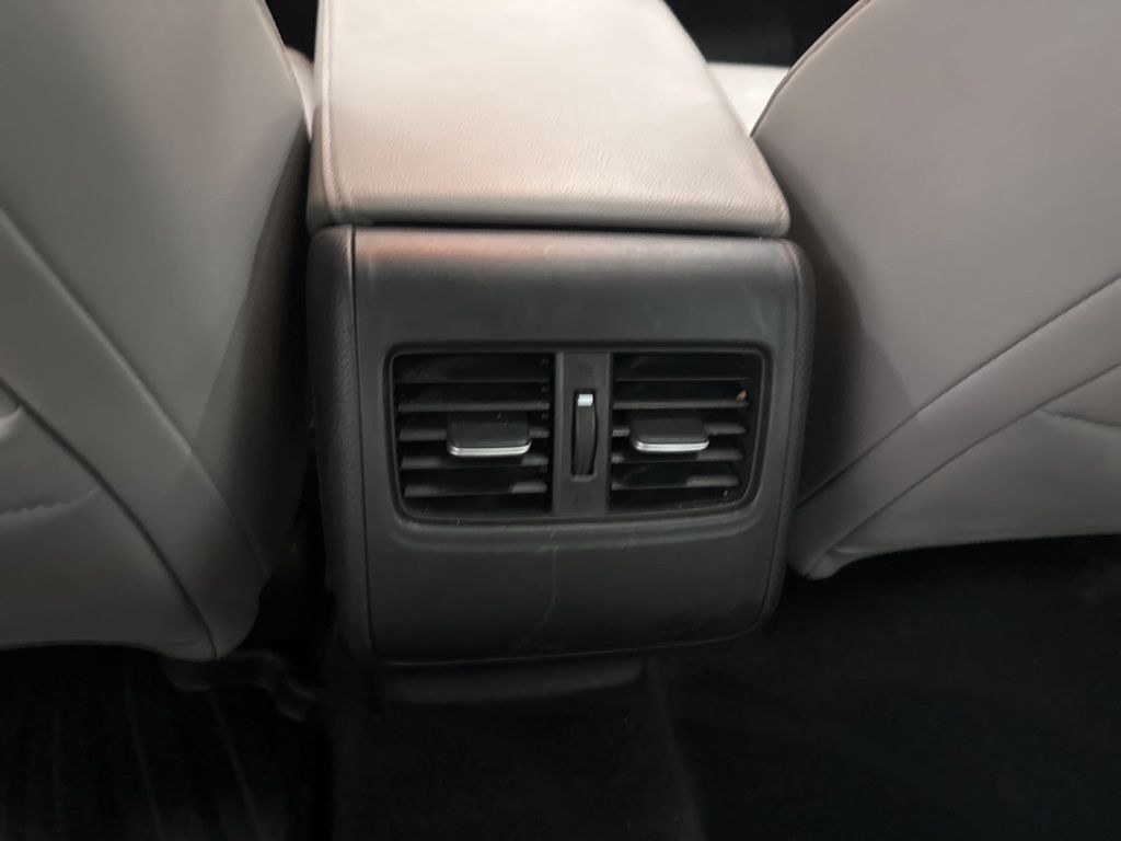 2018 Honda Accord Touring photo 15
