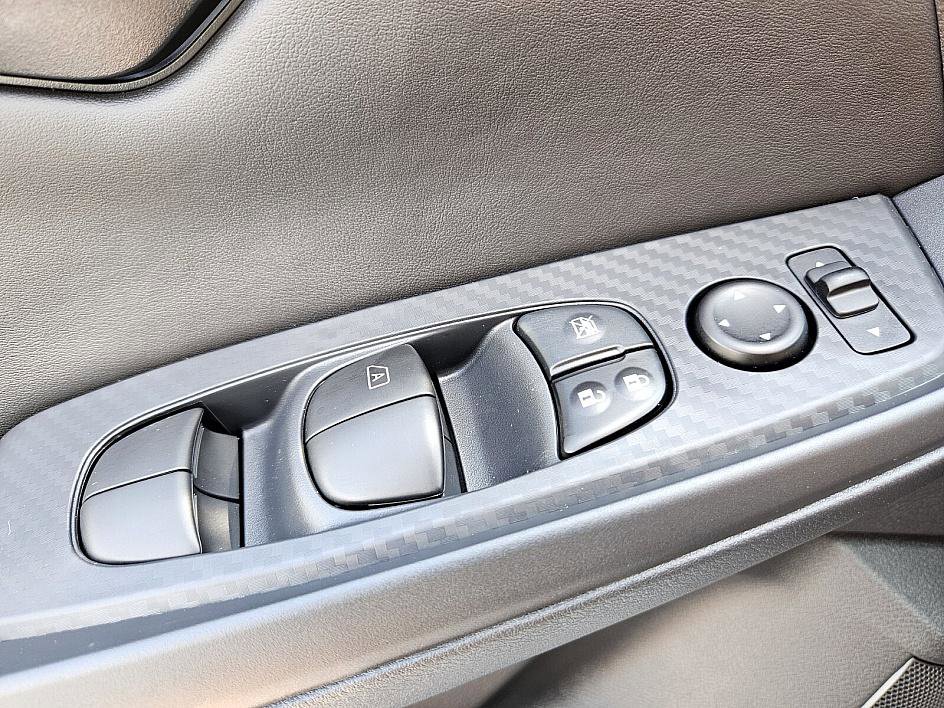 2025 Nissan Sentra S photo 29