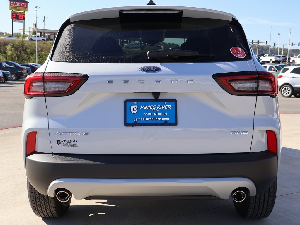 2026 Ford Escape Active photo 3