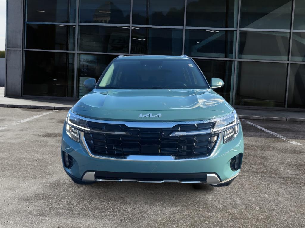 2026 Kia Seltos SX photo 2