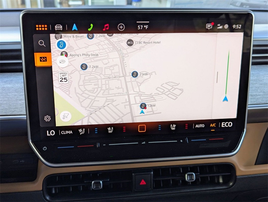 2025 Volkswagen ID. Buzz Pro Plus photo 13