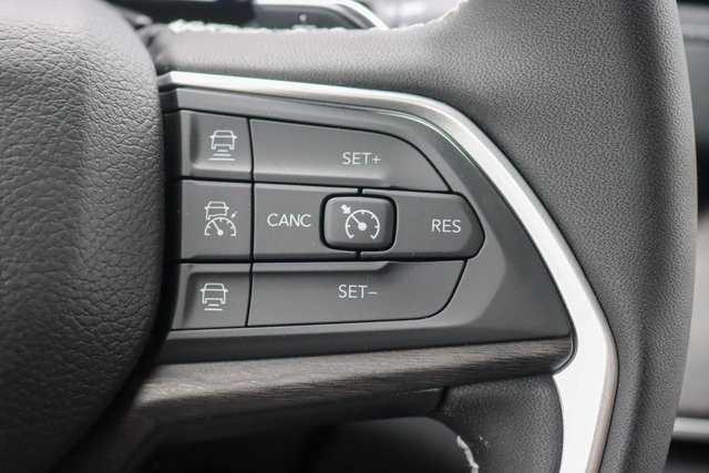 2024 Jeep Cherokee Base 4xe photo 25