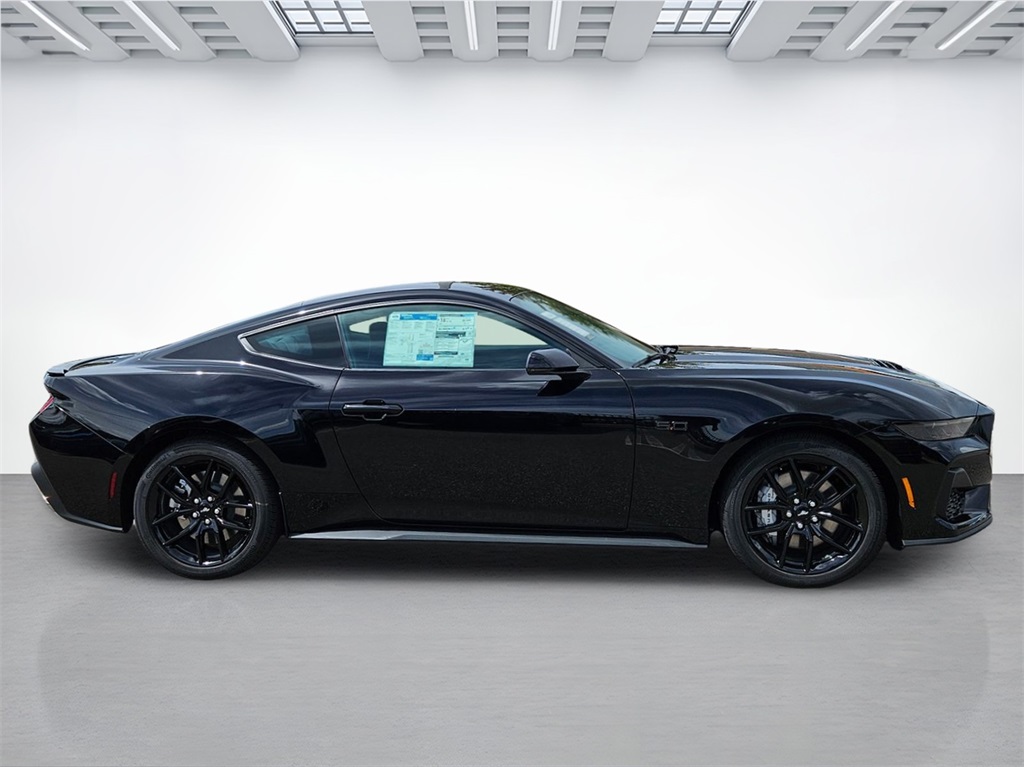 2025 Ford Mustang GT Premium photo 4