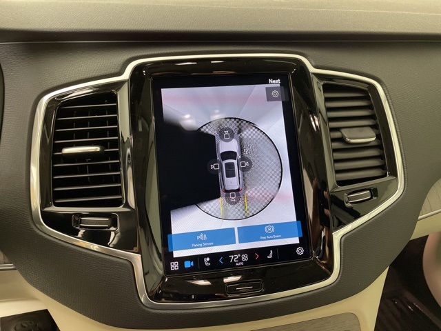 2025 Volvo XC90 T8 AWD Plus photo 5
