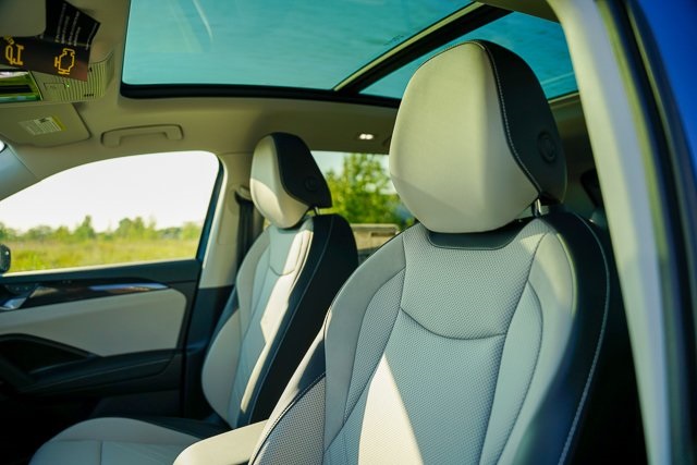 2025 Volkswagen Tiguan SE photo 9