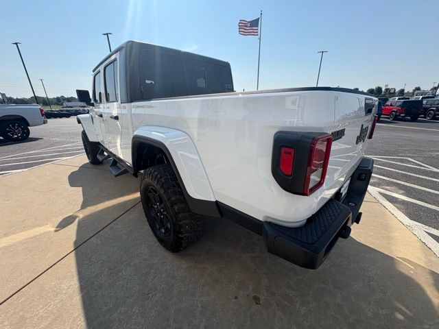 2023 Jeep Gladiator Willys photo 3