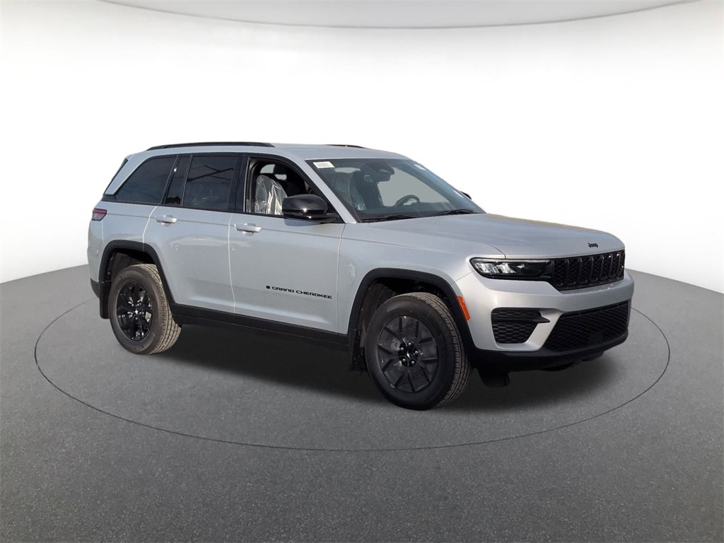 2025 Jeep Grand Cherokee Altitude's photo