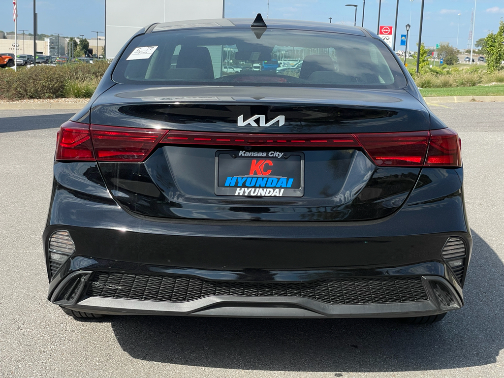2024 Kia Forte LXS photo 4