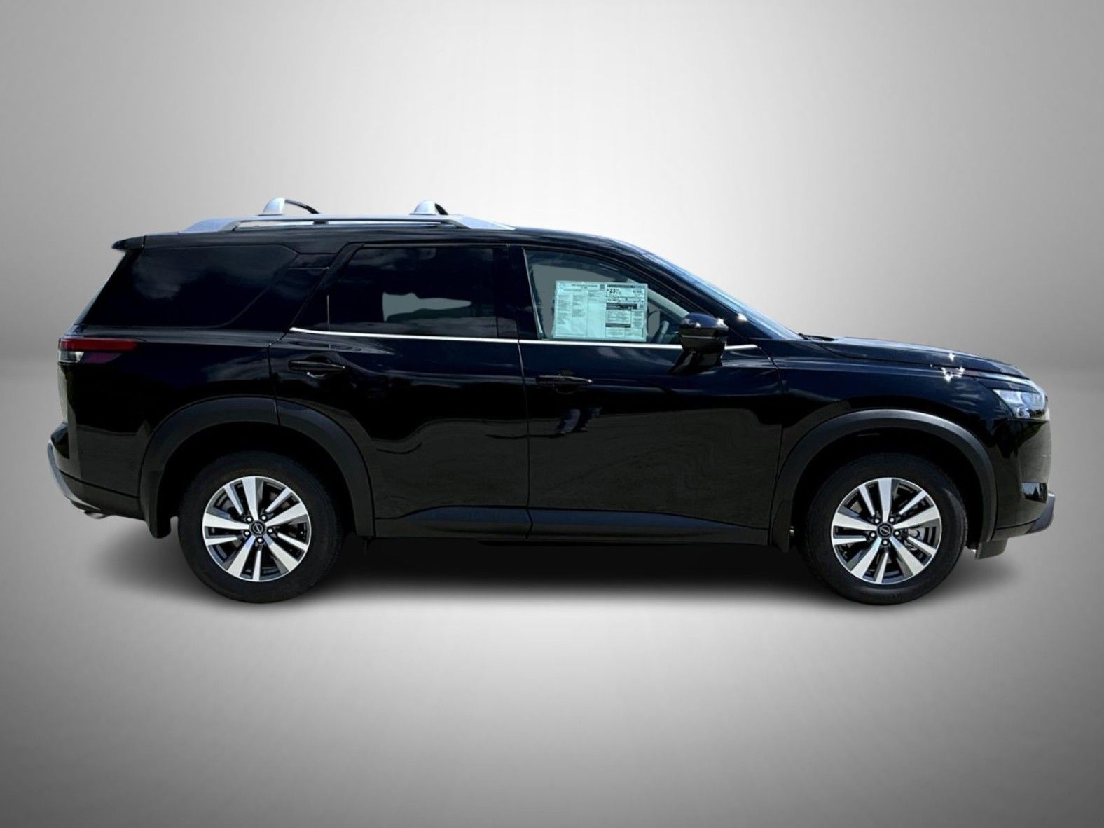 2025 Nissan Pathfinder SL photo 4