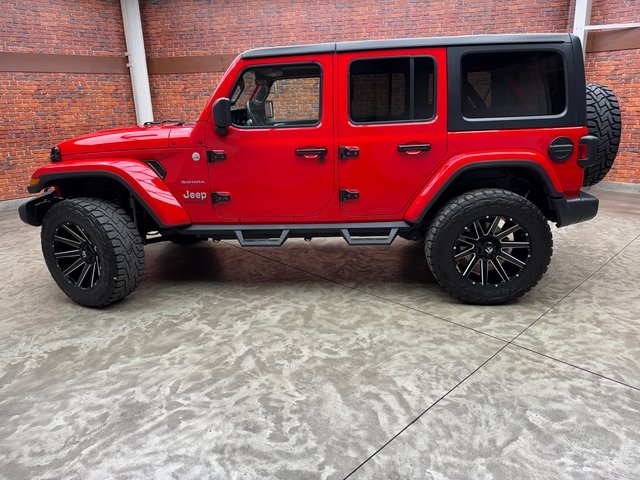 2018 Jeep Wrangler Unlimited Sahara photo 2