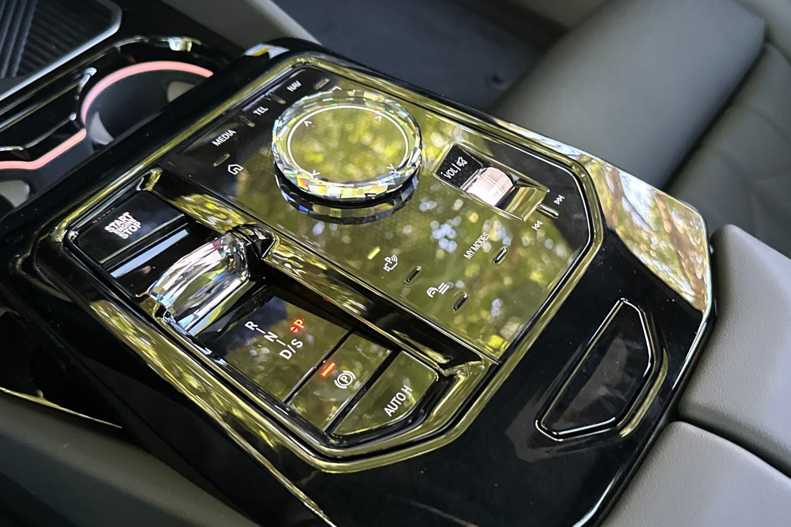 2026 Bmw 550e xDrive photo 18