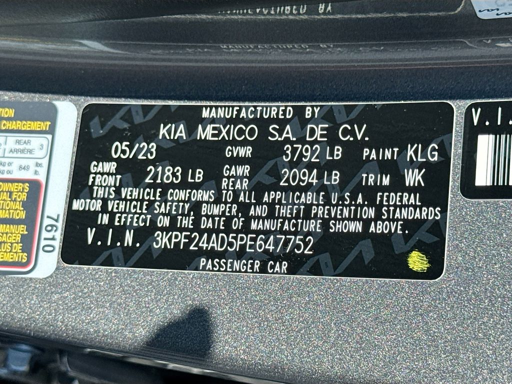 2023 Kia Forte LXS photo 17