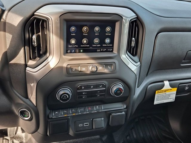 2025 Chevrolet Silverado 1500 photo 3