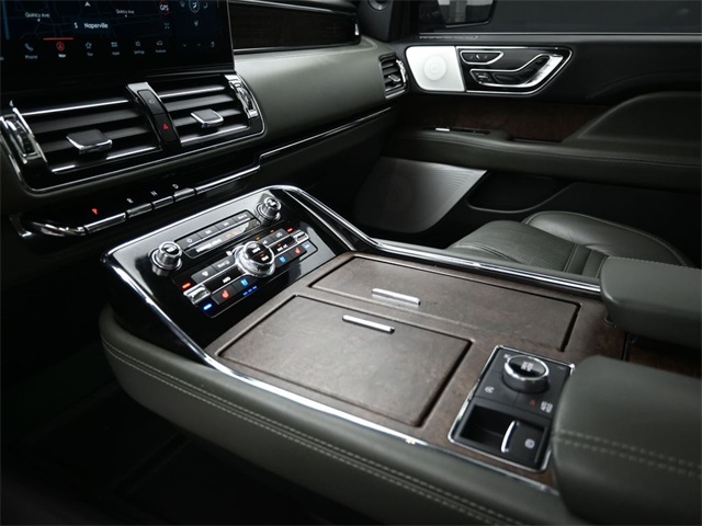 2022 LINCOLN NAVIGATOR - Image 15