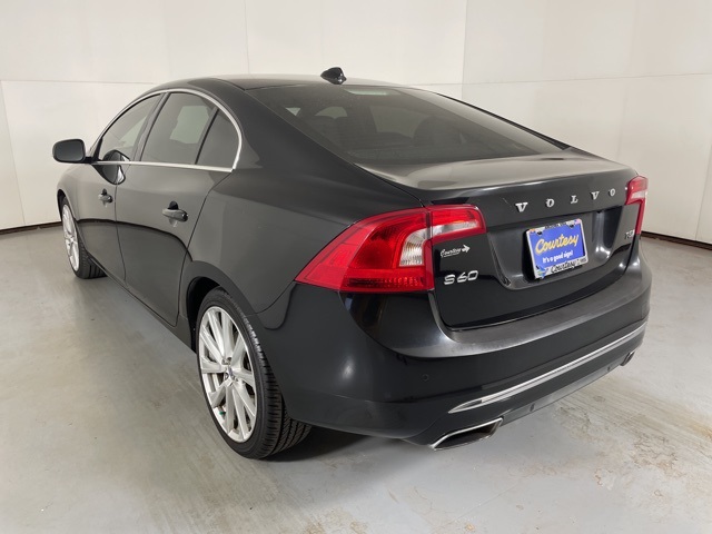 2017 Volvo S60 Inscription T5 photo 5