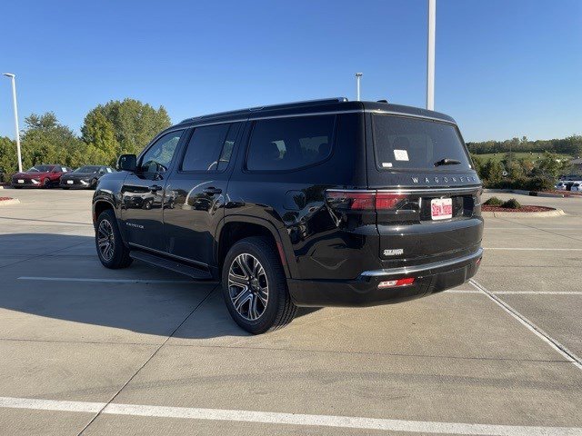 2025 Jeep Wagoneer Base photo 2