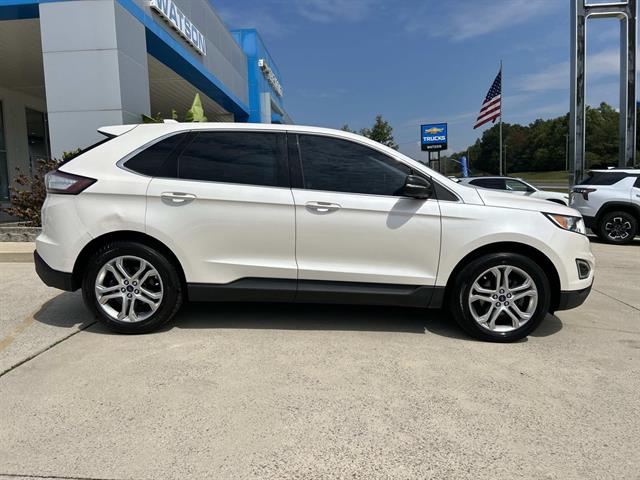 2017 Ford Edge Titanium photo 3