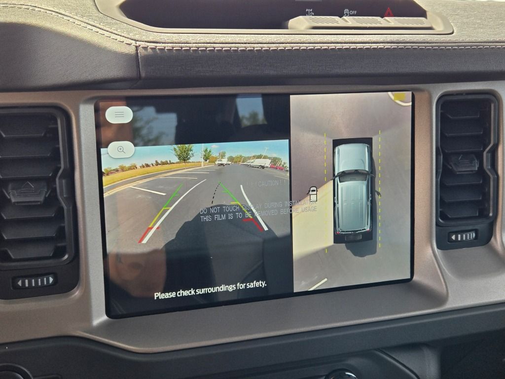 2025 Ford Bronco Outer Banks photo 20