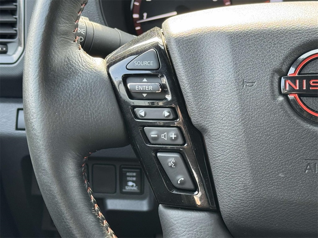 2023 Nissan Frontier PRO-4X photo 23