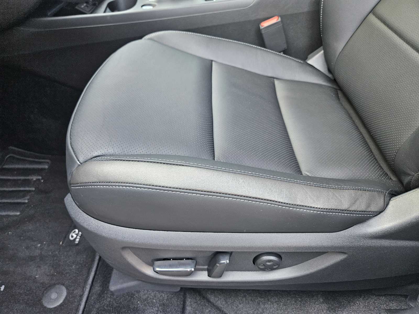 2025 Infiniti QX50 Luxe AWD photo 19