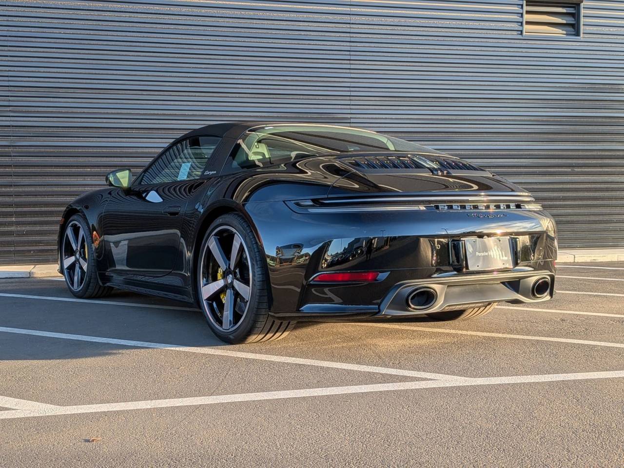 2026 Porsche 911 Targa 4S photo 3