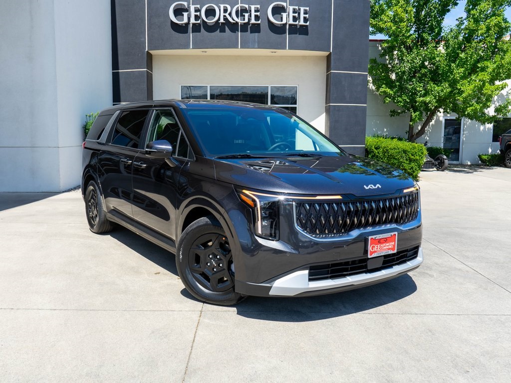 2026 Kia Carnival LXS's photo