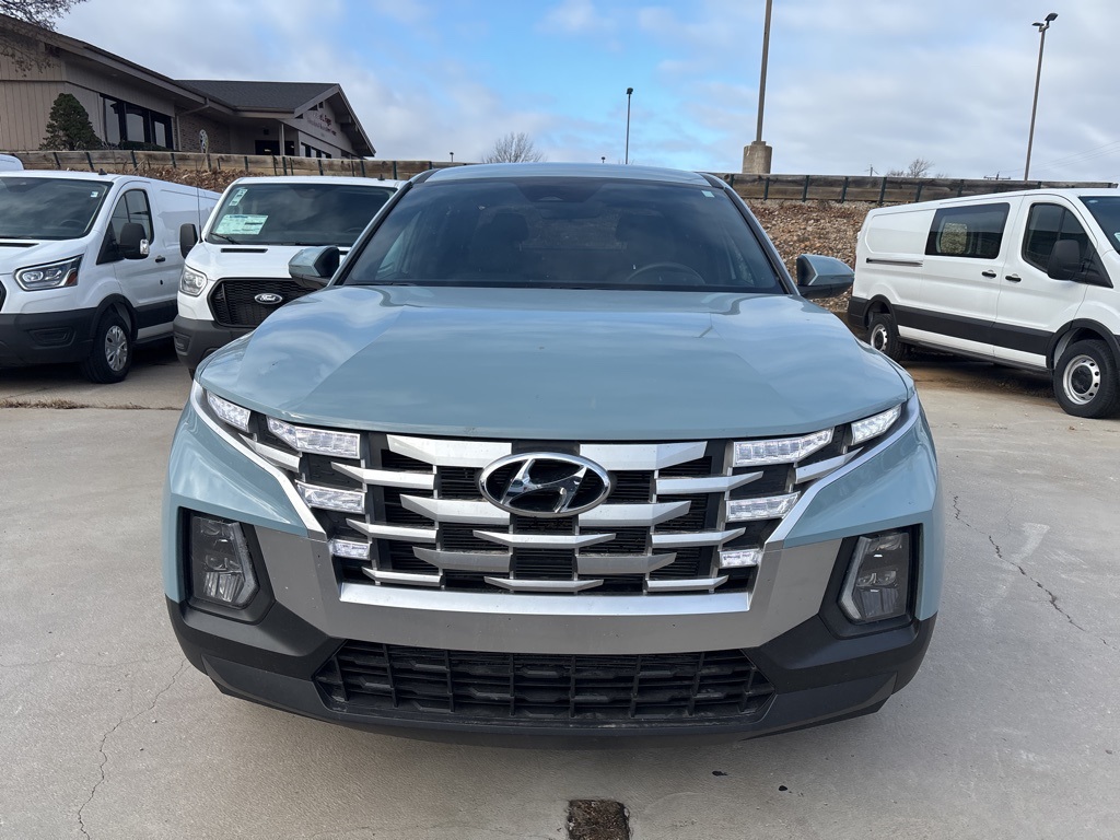 Used 2024 Hyundai Santa Cruz SEL with VIN 5NTJBDDE0RH125836 for sale in Kansas City