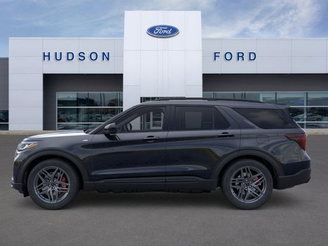2025 Ford Explorer ST-Line photo 3