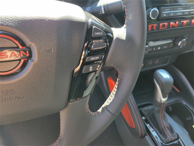 2025 Nissan Frontier PRO-4X photo 29