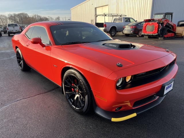 2019 Dodge Challenger R/T's photo
