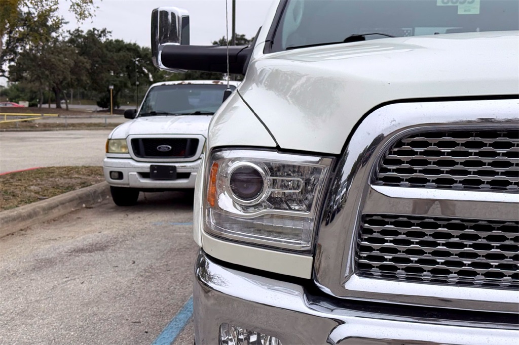 2017 Ram 2500 Laramie photo 3