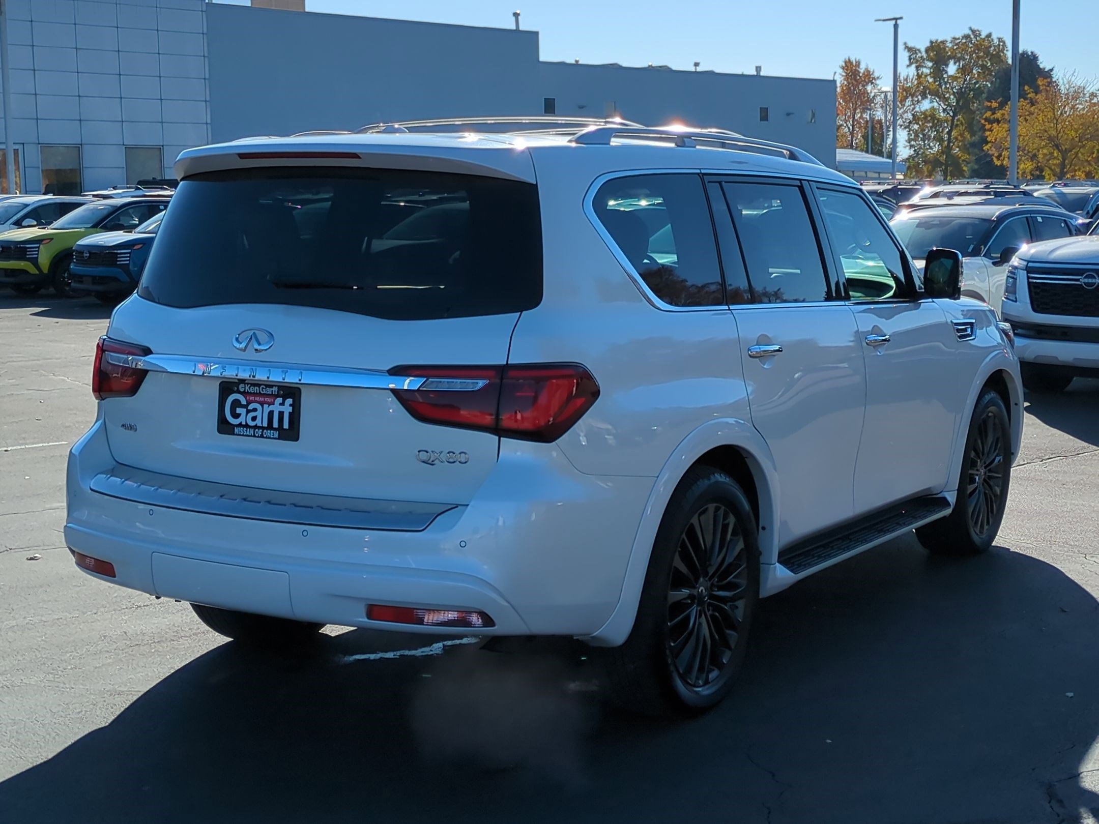 2023 Infiniti QX80 Sensory photo 2
