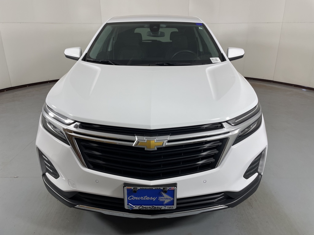 2024 Chevrolet Equinox LT photo 3