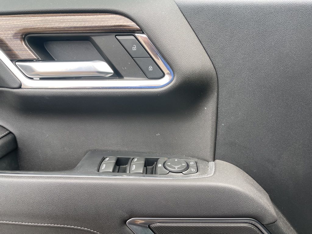 2023 Chevrolet Silverado 1500 RST photo 28