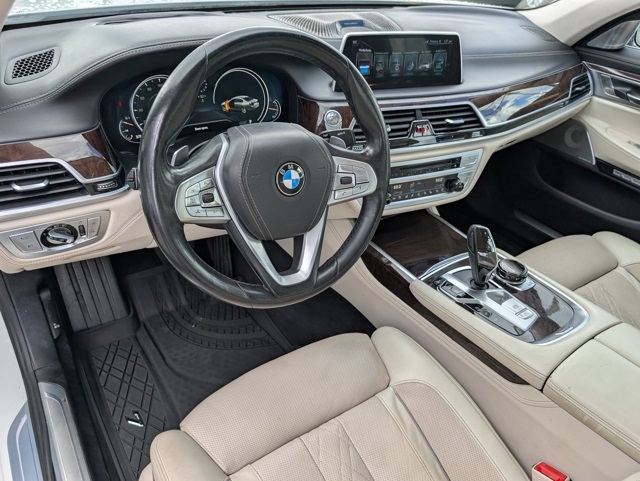 2016 Bmw 750i xDrive photo 4