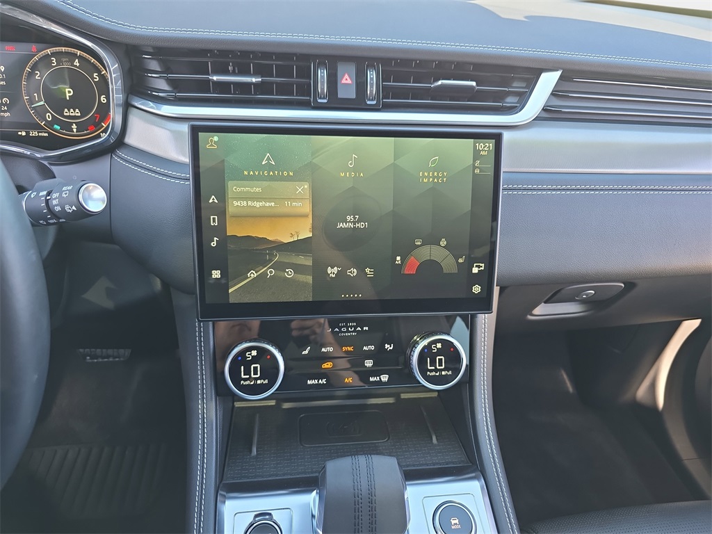 2025 Jaguar F-PACE P250 R-Dynamic S photo 19