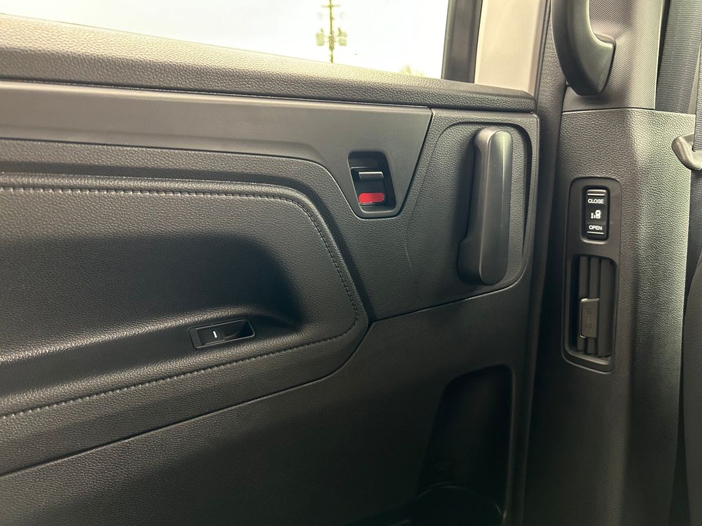 2026 Honda Odyssey photo 19