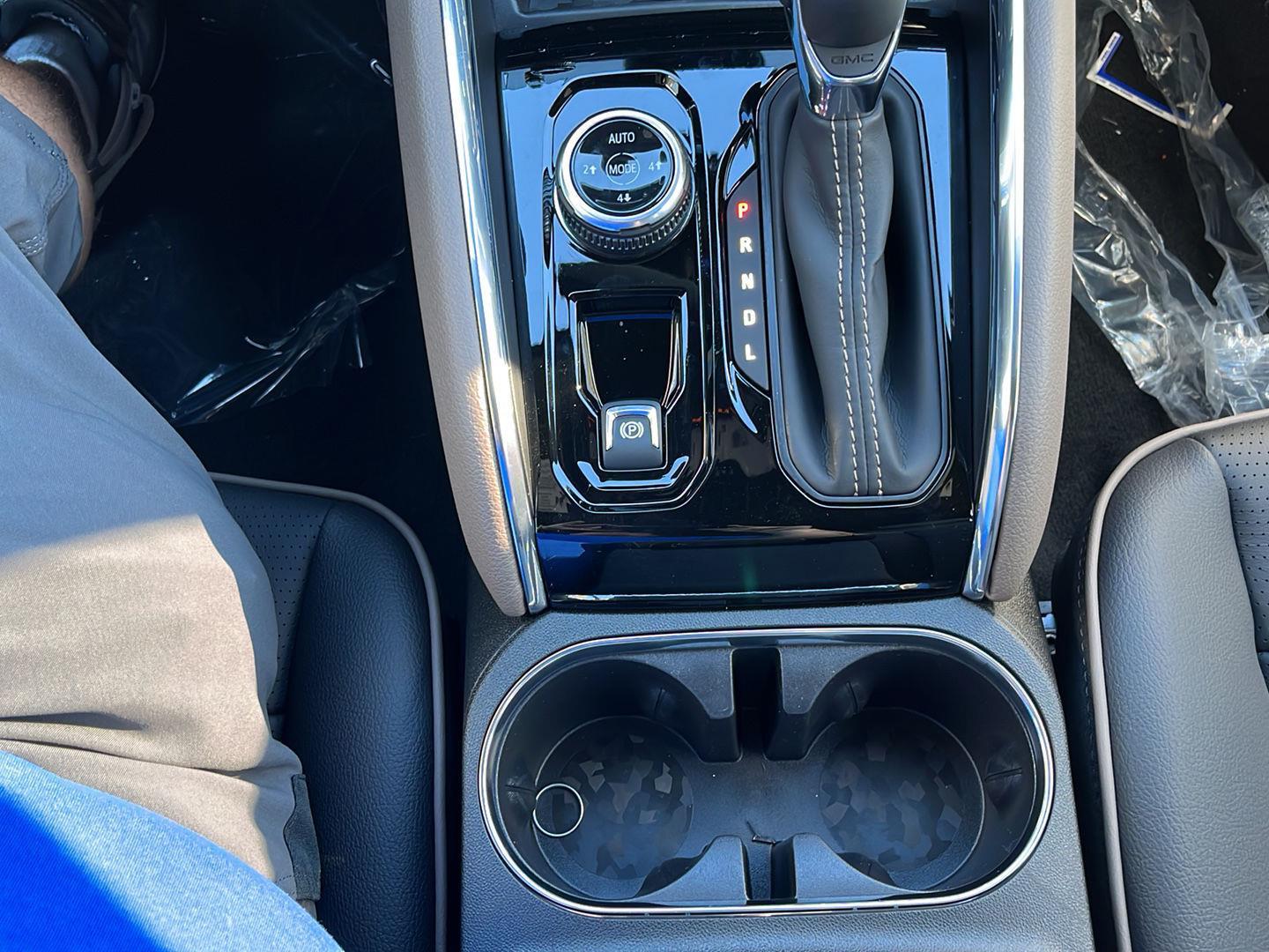 2026 Gmc Canyon Denali photo 14