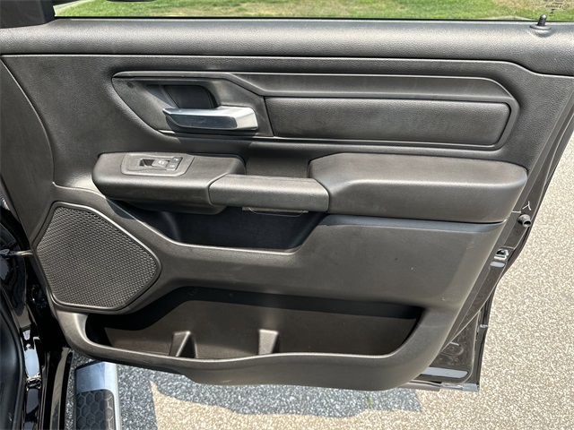 2025 Ram 1500 Tradesman photo 14
