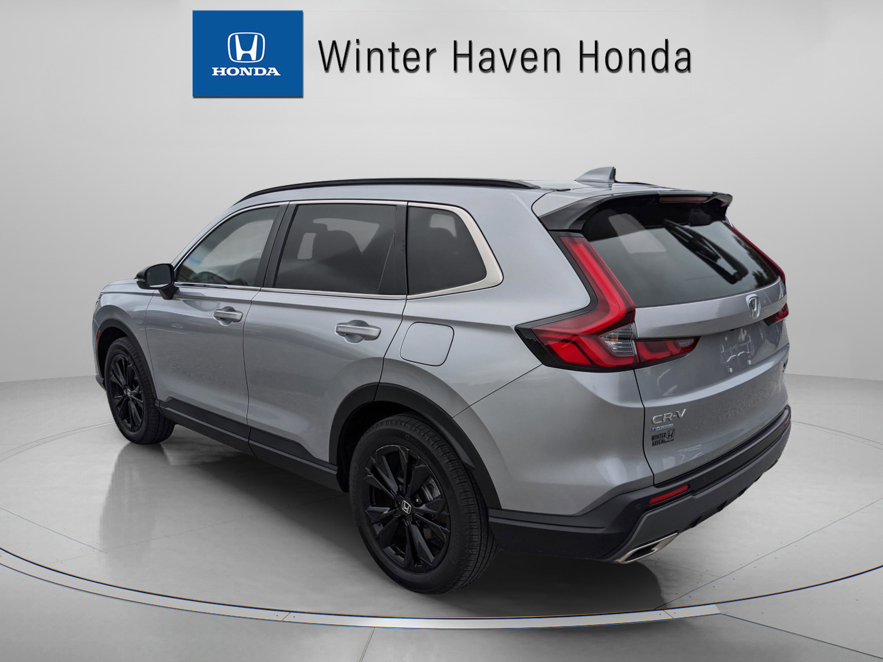 2024 Honda CR-V Hybrid Sport Touring photo 2