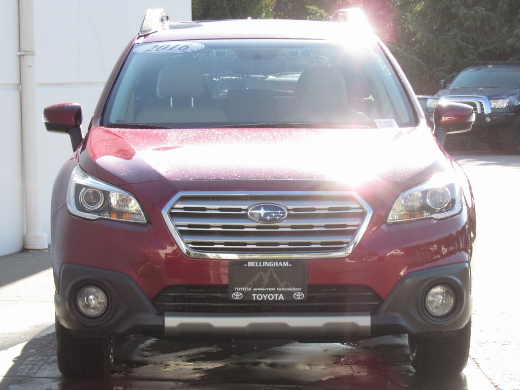2016 Subaru Outback Limited photo 3