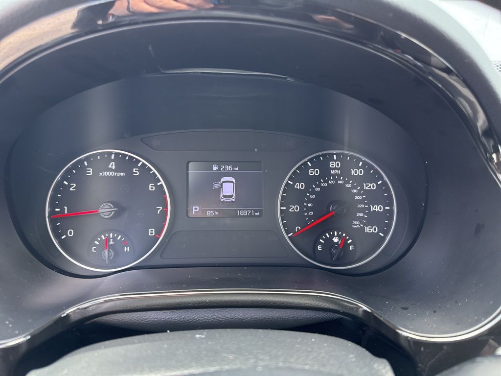 2023 Kia Seltos S photo 2