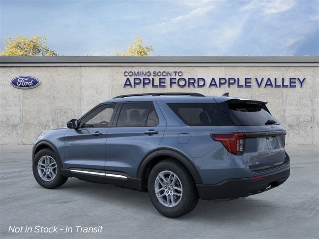2025 Ford Explorer photo 2