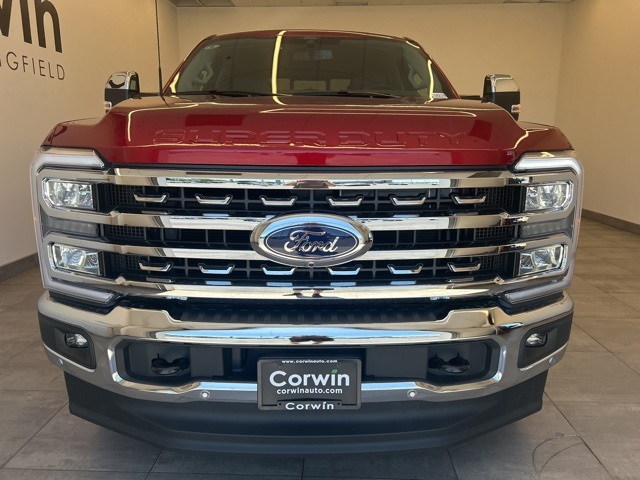 2025 Ford F-350 Lariat photo 2