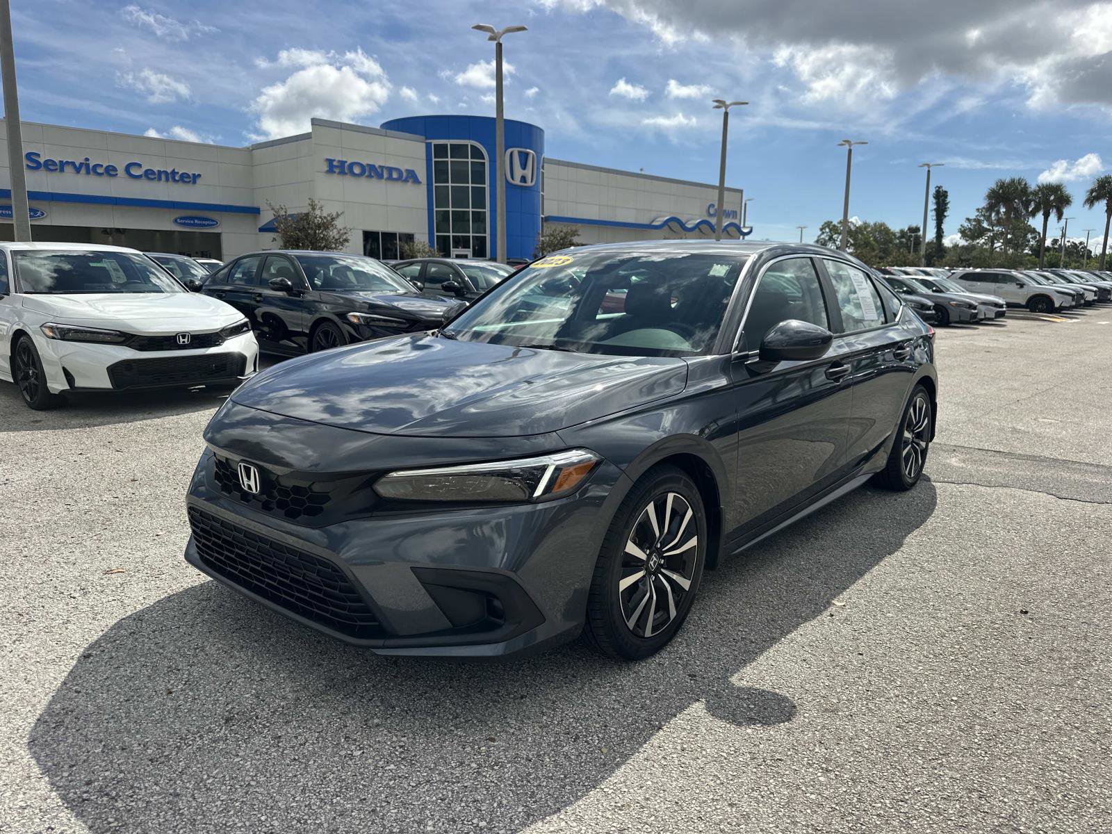 2023 Honda Civic EX-L Hatchback photo 6