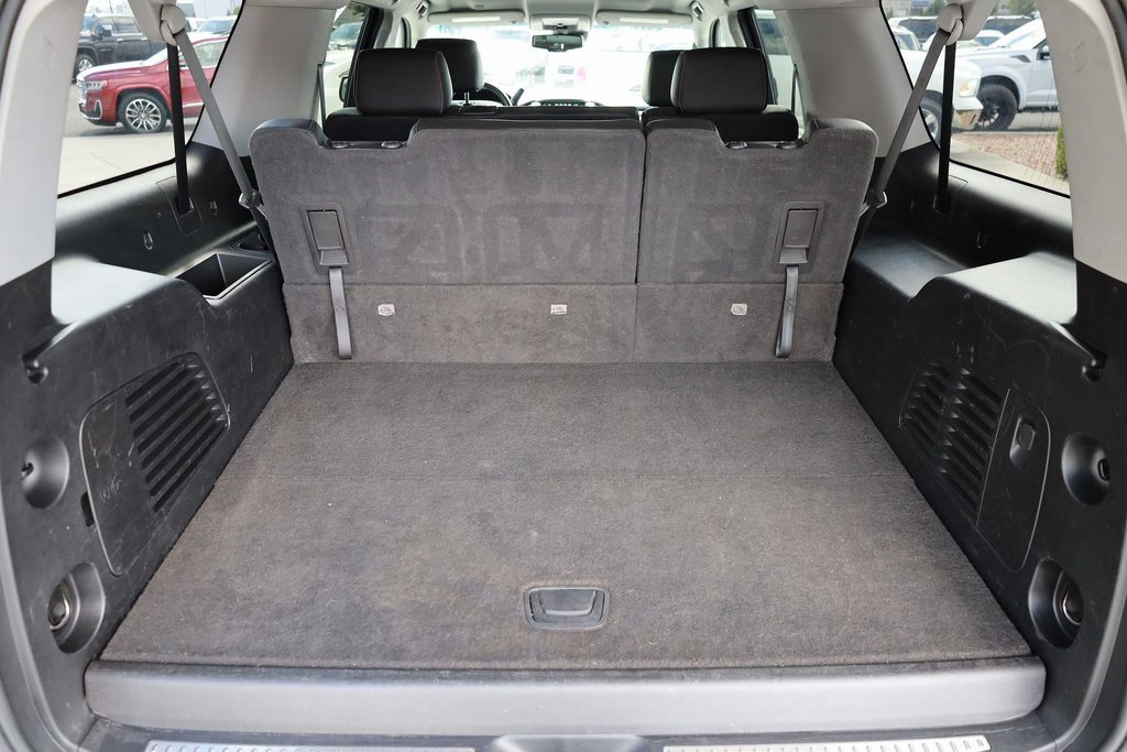 2020 Chevrolet Suburban LT photo 22