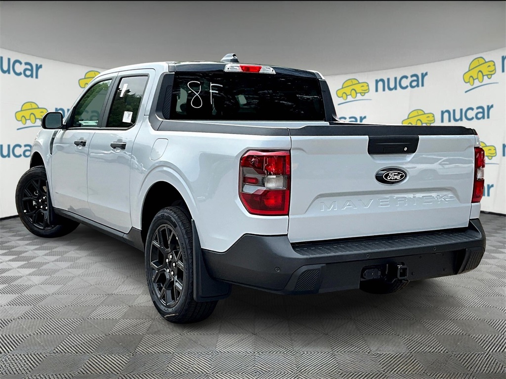 2025 Ford Maverick XLT photo 3
