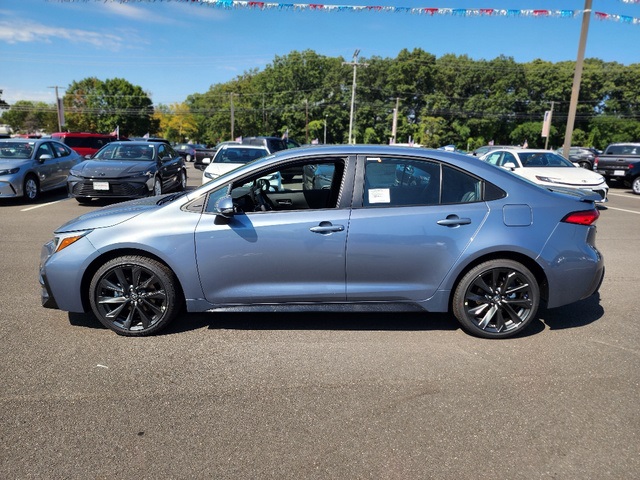 2025 Toyota Corolla SE photo 3