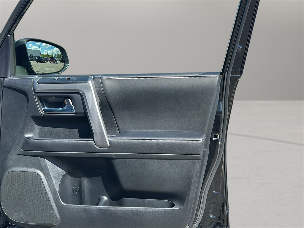 2023 Toyota 4Runner Limited photo 27